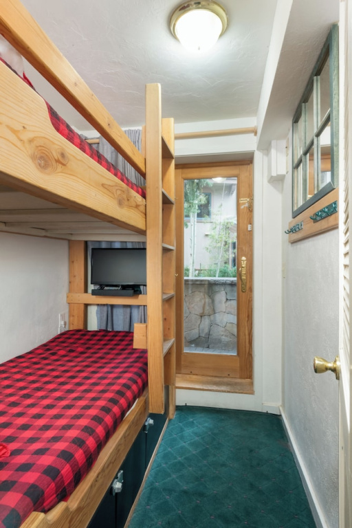 Christiania Condos - CoralTree Residence Collection - Chambres