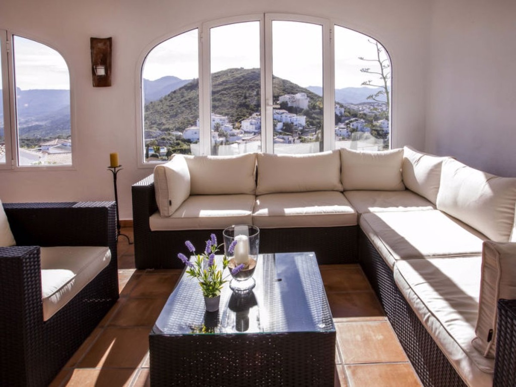 Balcony & Terrace