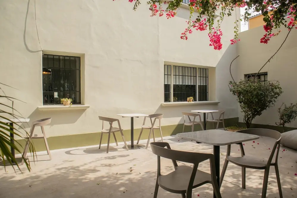 w Spectacular 1BR w Terrace in Miraflores
