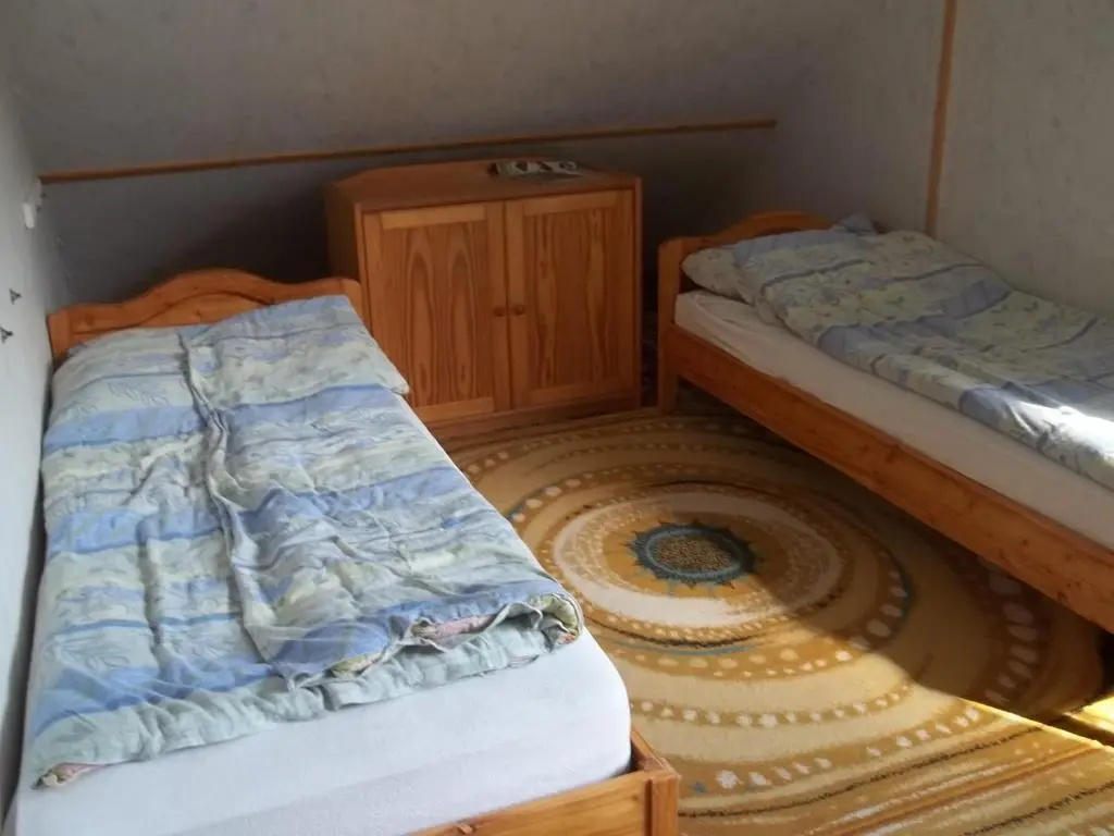 5 Bedrooms Cottage