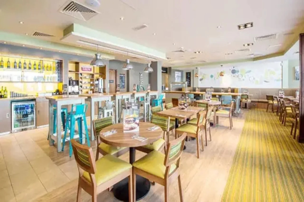 Premier Inn Eastbourne Town Centre - Général