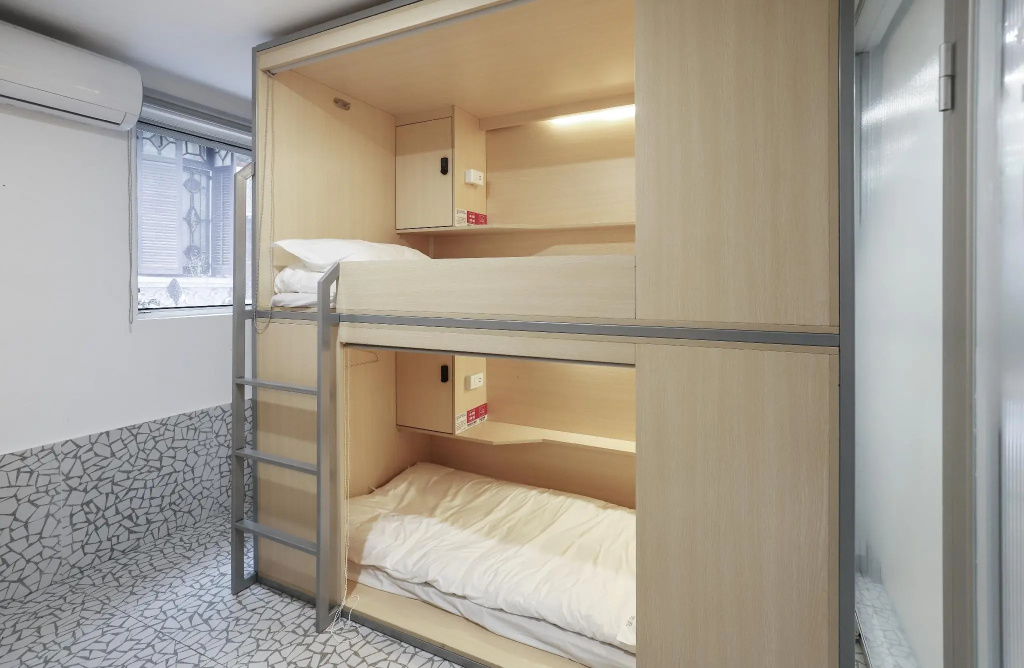 Bed in Dorm (male dorm)