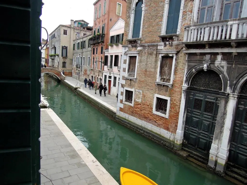 Standard Double room with canal view (full double bed)