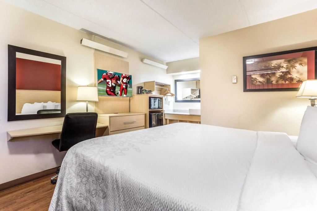 Red Roof Inn PLUS+ Nashville North - Goodlettsville - фото 26