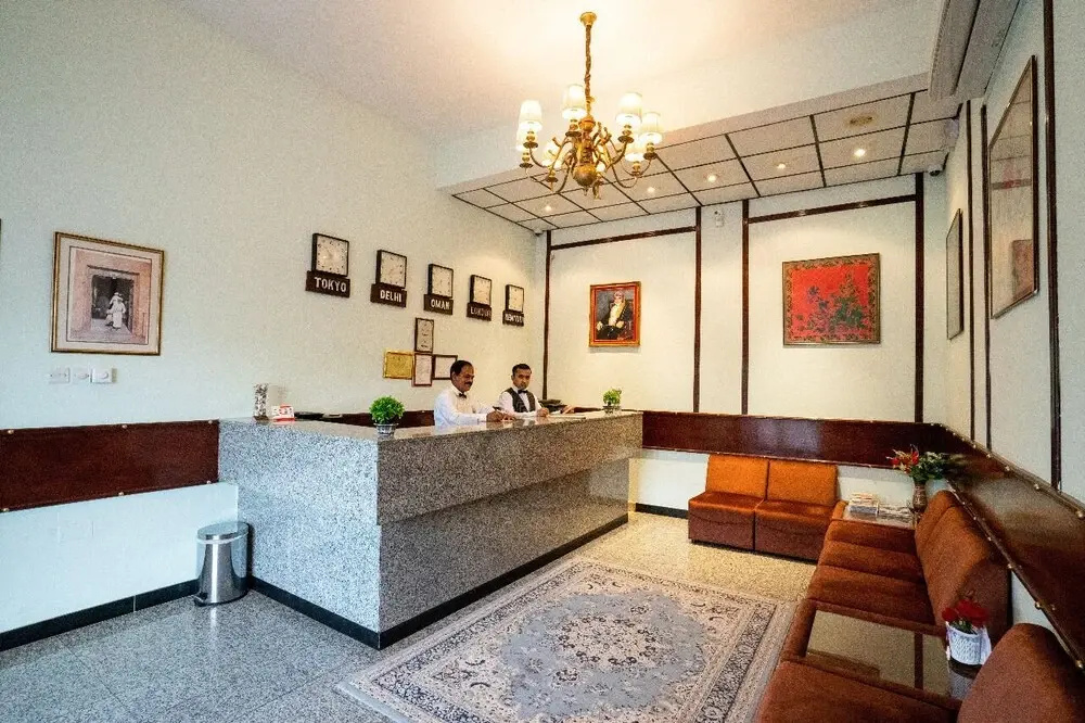 Lobby & Reception