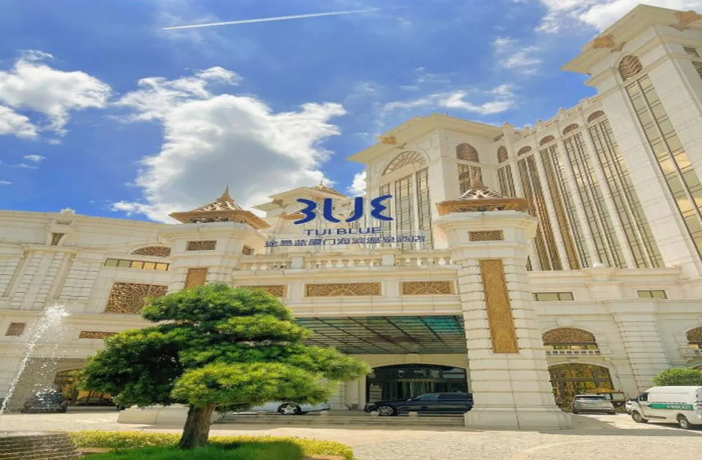 Royal Seaside Hotel and Hot Springs Xiamen in Xiamen