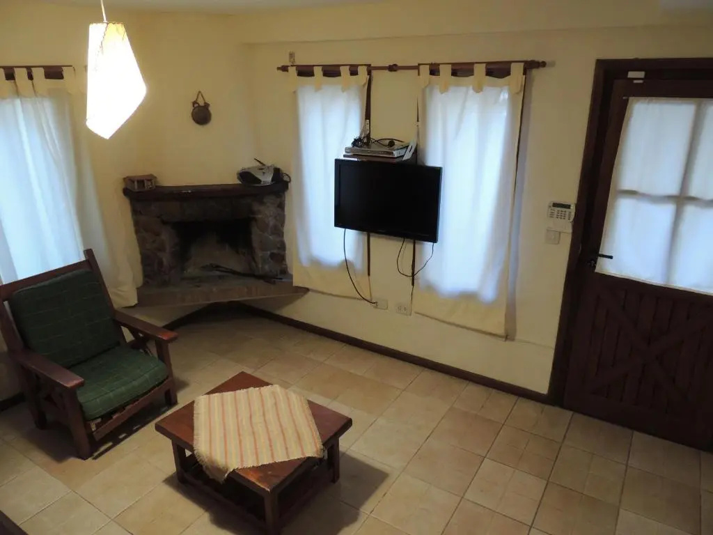 2 Bedrooms Bungalow