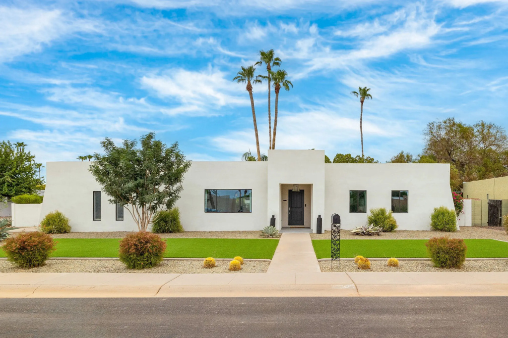 White Agate by Avantstay Pool + Spa + Putting Green Playground + Outdoor Dining Minutes to Kierland