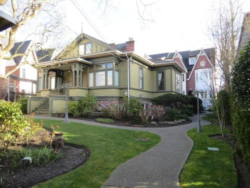 Robert Porter House Inn Bed & Breakfast