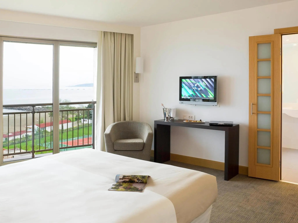 Superior Double room (full double bed)