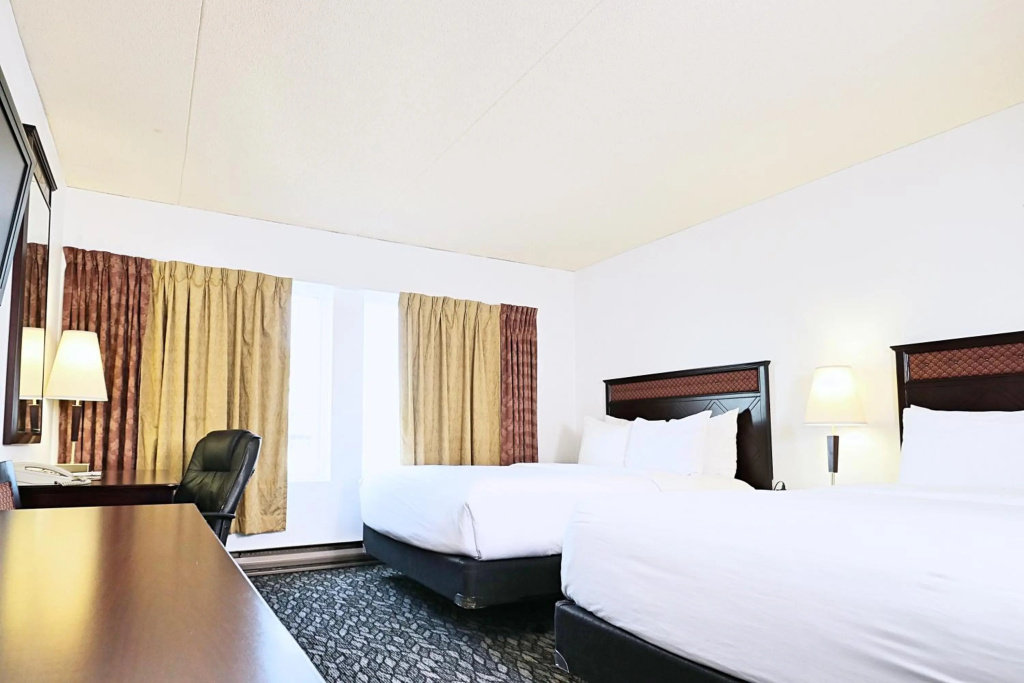 Lelux Hotel — 3