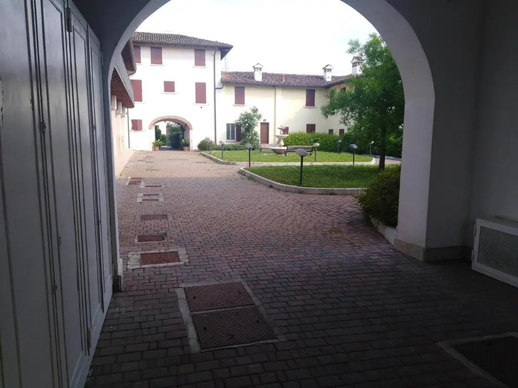 Balcony & Terrace