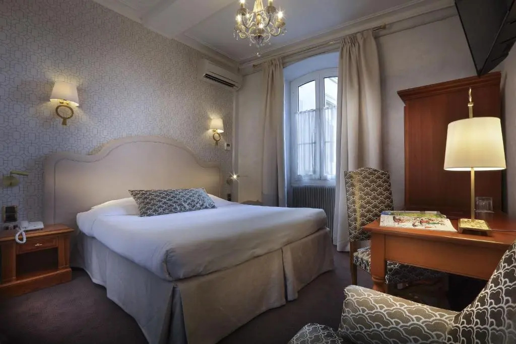 Chateau des Comtes de Challes - Chambres