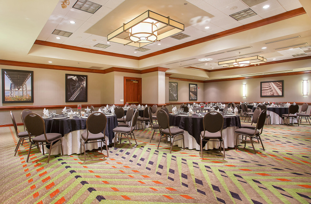 Holiday Inn University Plaza-Bowling Green by IHG - Général
