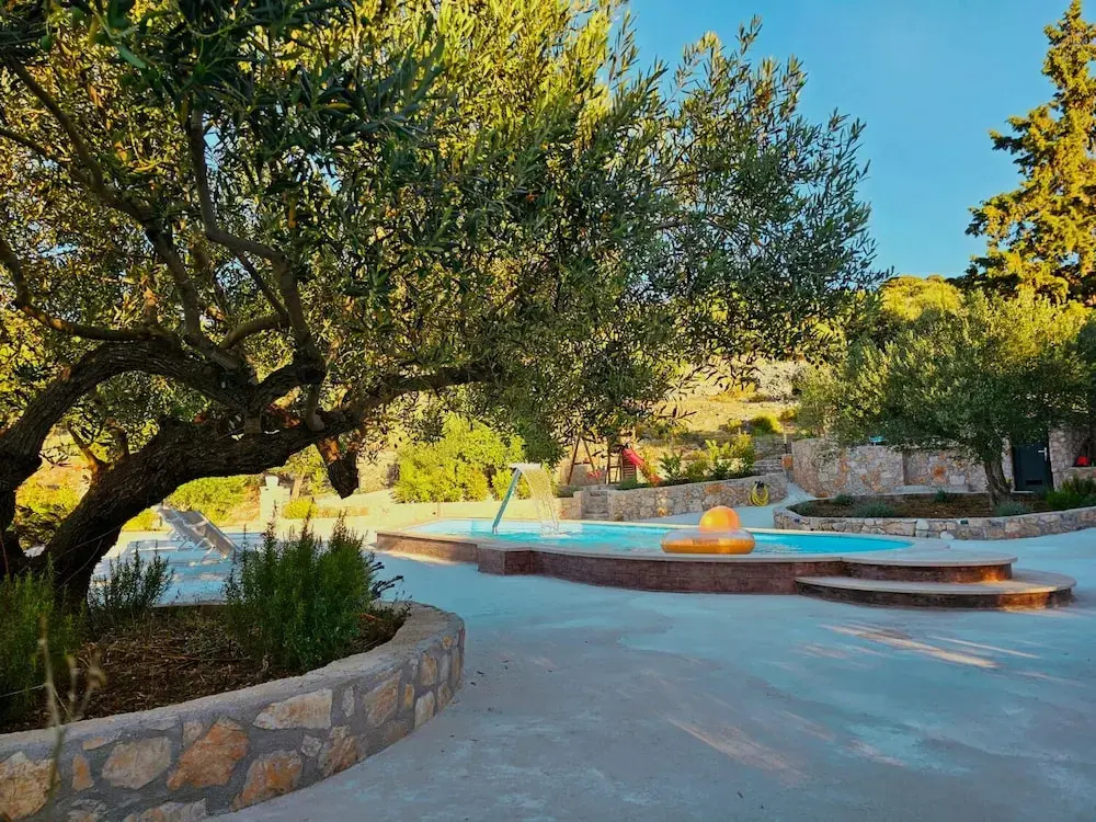 Nave - Private Pool - H