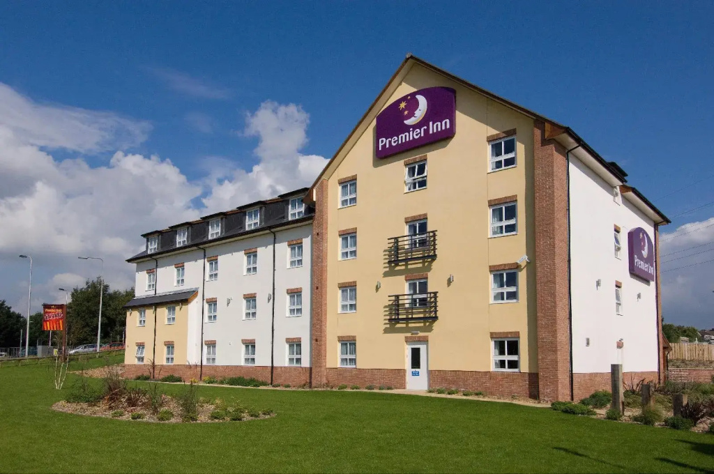 Premier Inn Llanelli Central East - Général