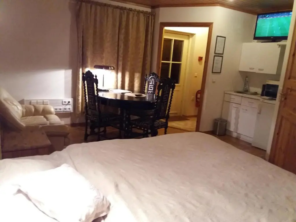 Double Studio (full double bed)