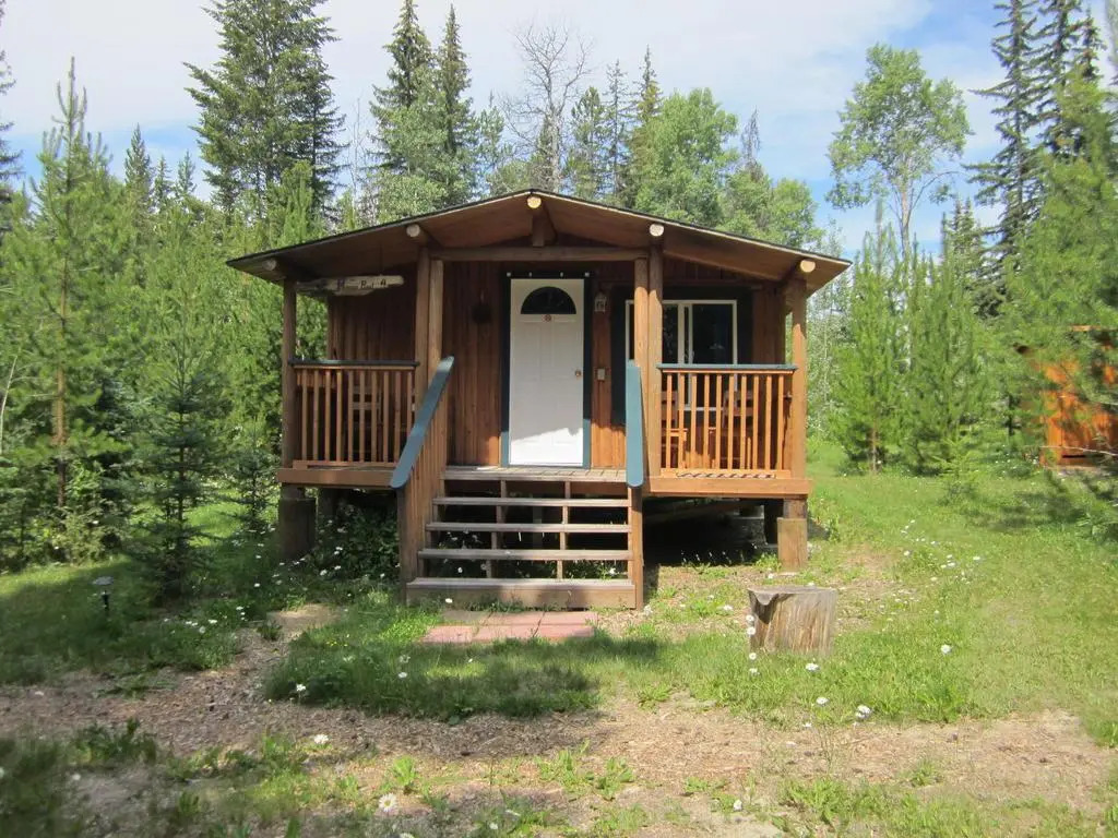 Seawood Bed & Breakfast & Cabins