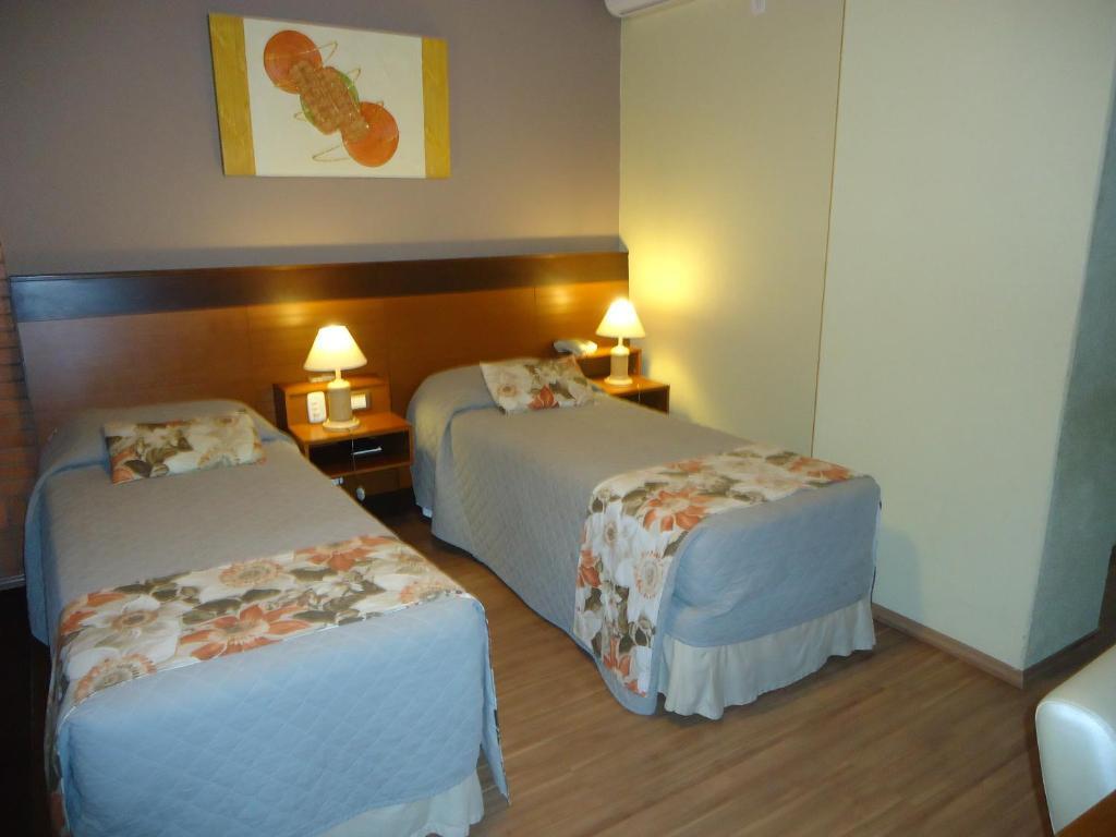 Двухместный номер Standard 2 отдельные кровати в Hotel Serra Nevada