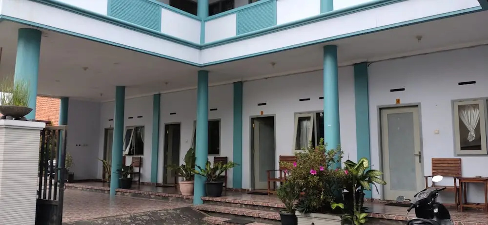 Villa Bhatilia