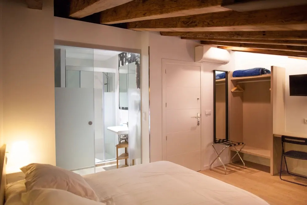 Standard Double Attic room (full double bed)
