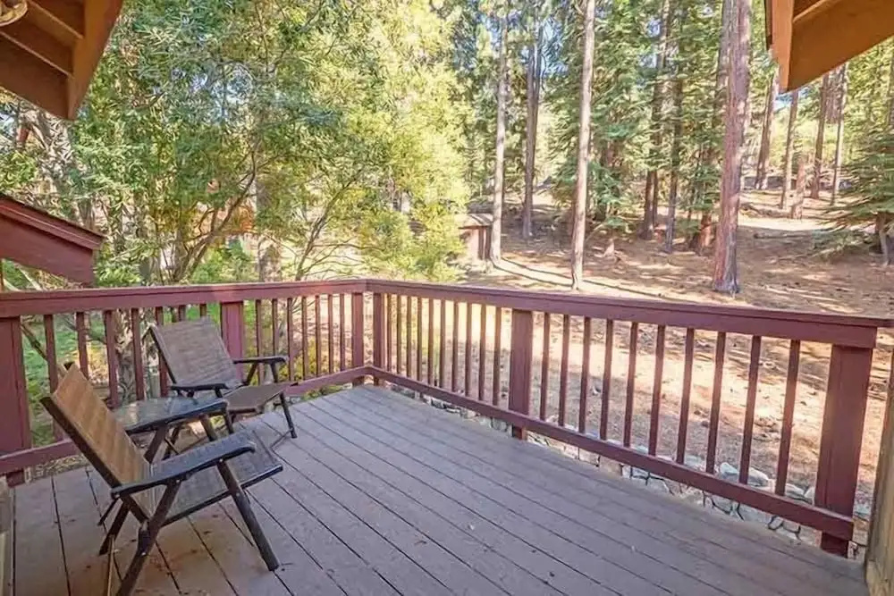 3614 Saddle Road 3 Bedroom Cabin by RedAwning