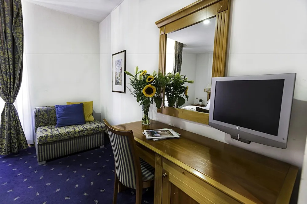 Hotel Diplomatic - Chambres