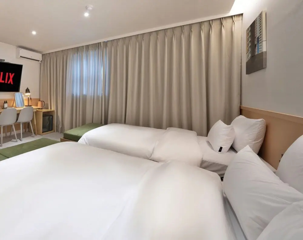 Standard Double Family room (twin beds)