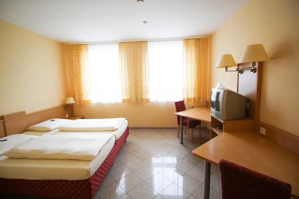 Standard Double room (twin beds)