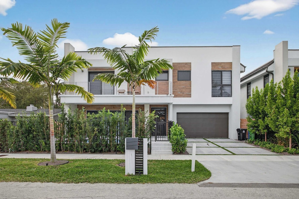 Tarpon River Enclave - New Build