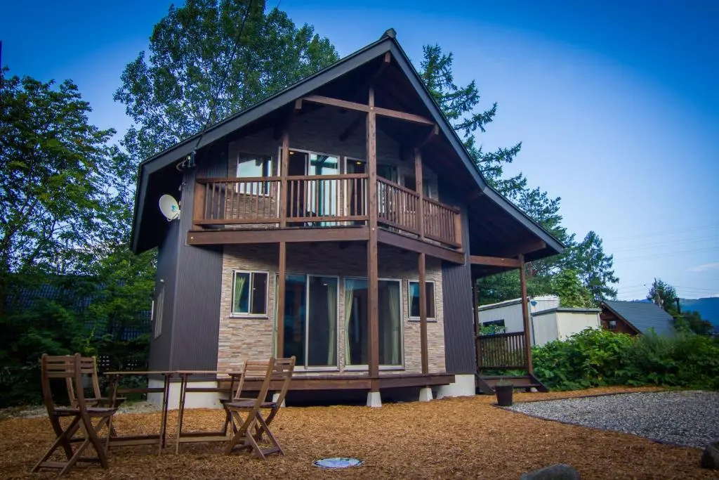 3 Bedrooms Chalet