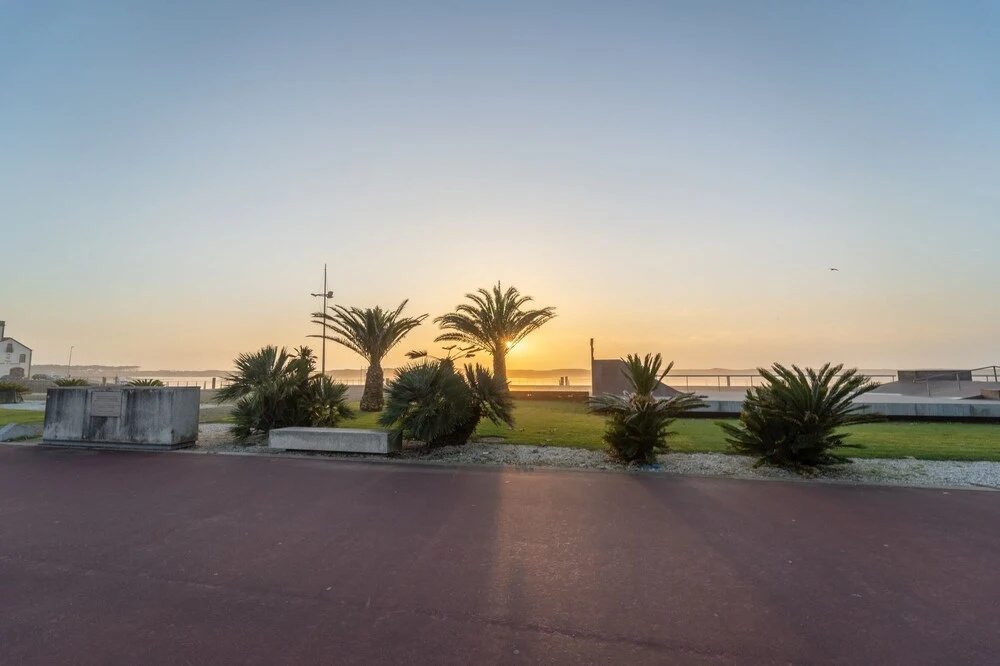 Vasco da Gama near the Beach and Municipal Pool