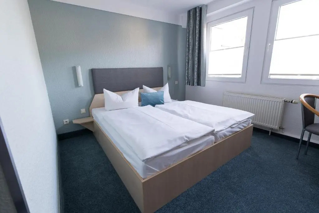 Standard Double room (full double bed)