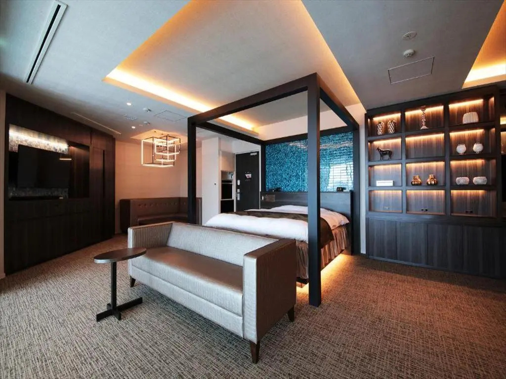 2 Bedrooms Double Suite (full double bed)