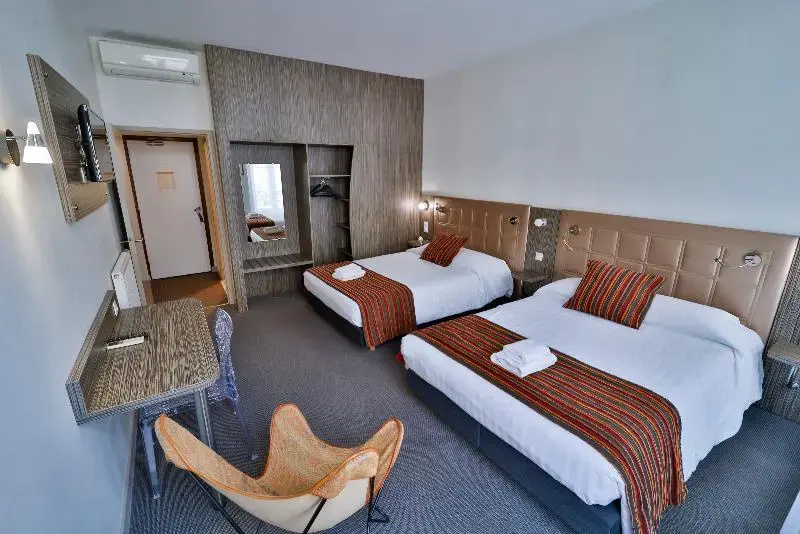 Hôtel de l'Europe Grenoble Hyper Centre - Chambres