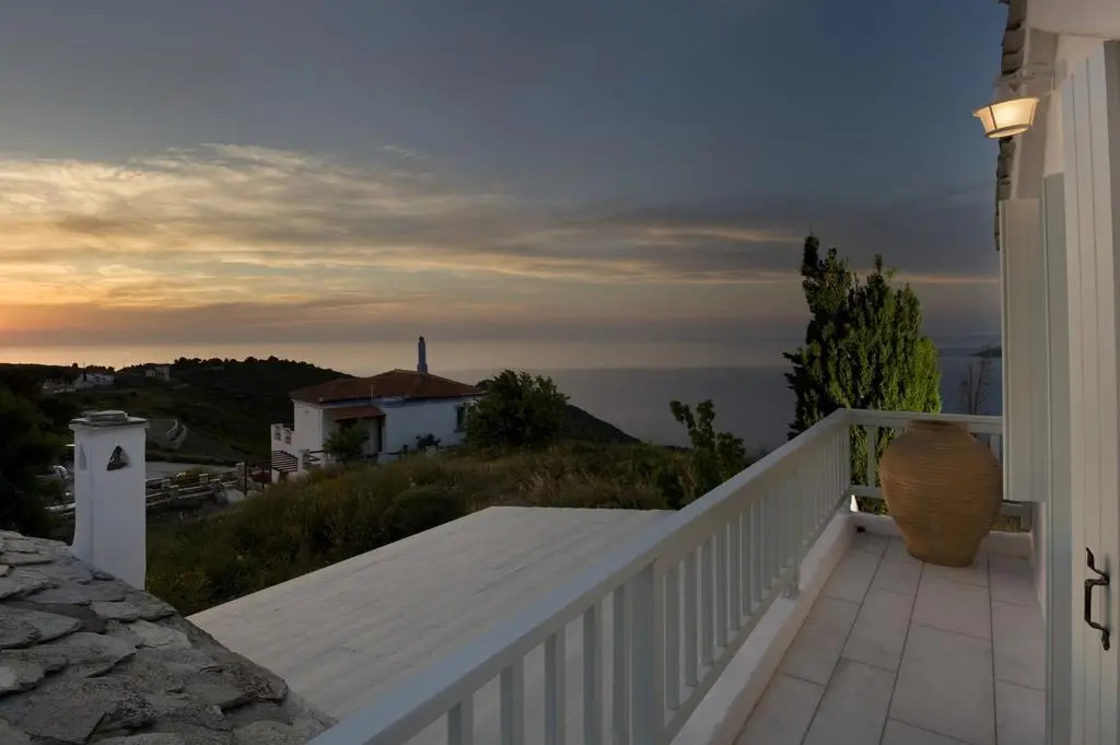 Balcony & Terrace
