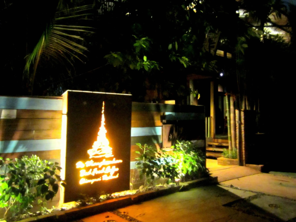 De Wiang Kum Kam - Général