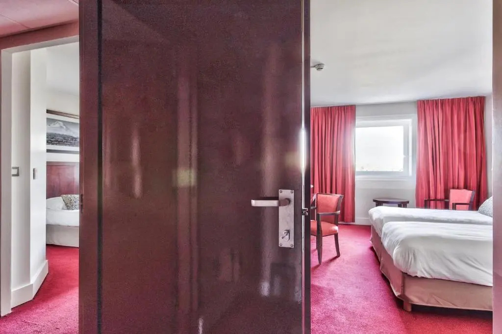 Golden Tulip CDG Airport Roissy - Chambres