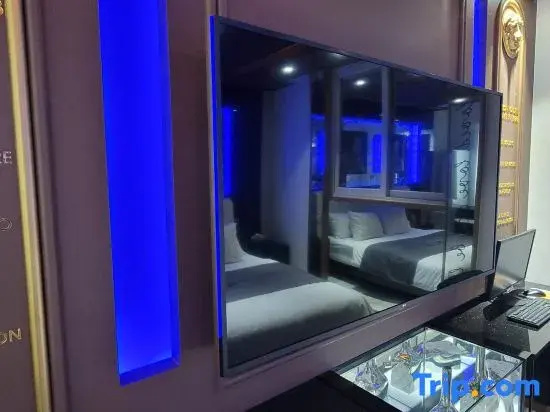 Cheonan Myeongpum Drive-in Self Check-in Hotel J