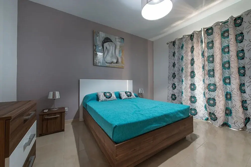 Luxury Apartment near Sea