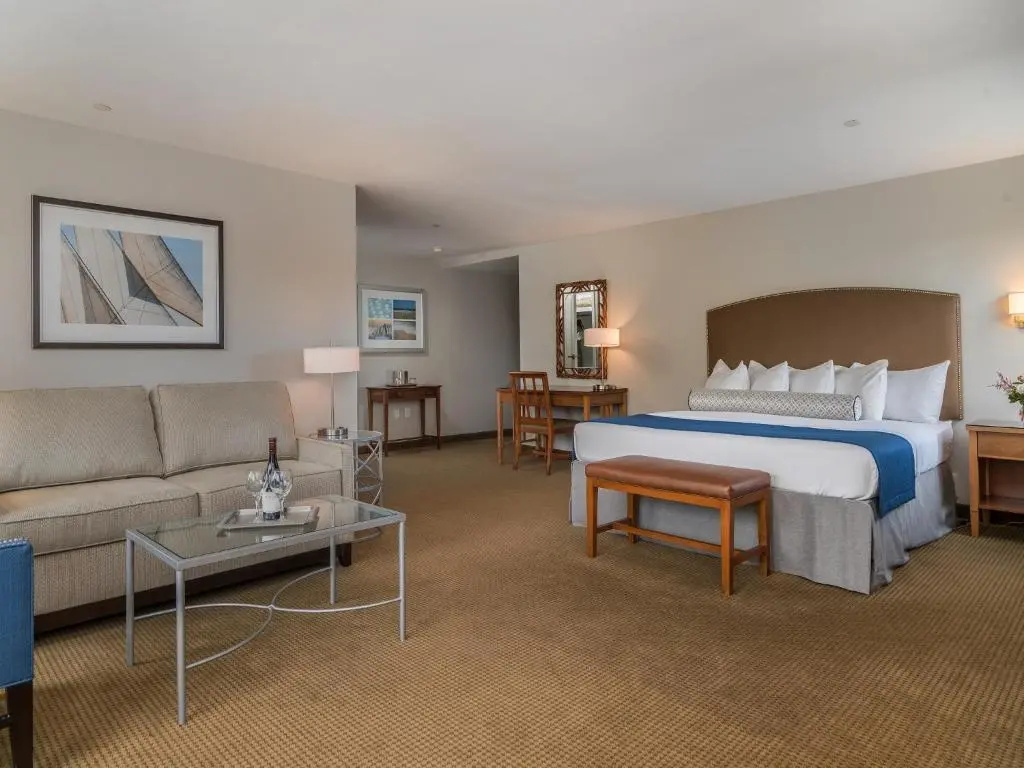 Water's Edge Resort & Spa - Chambres