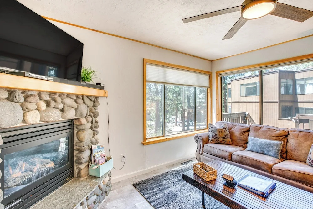 2 Mi to Heavenly Mtn Resort: Retreat w/ Sauna!