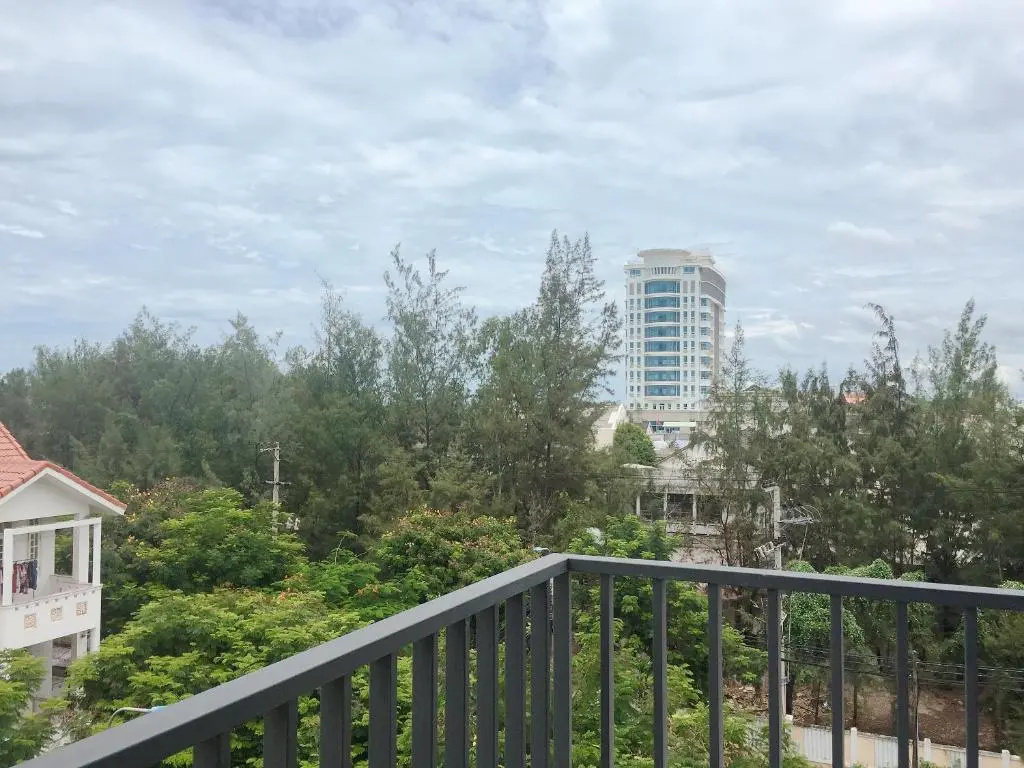Standard Double room with balcony (full double bed)