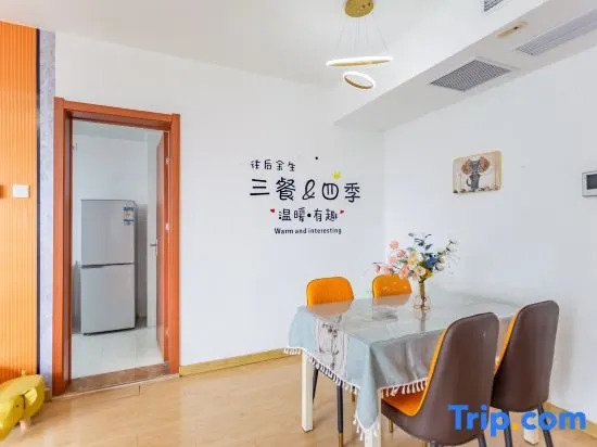 Тент с 3 комнатами с видом на море в Rizhao Shuohai Seaview Homestay (Wanpingkou Branch)
