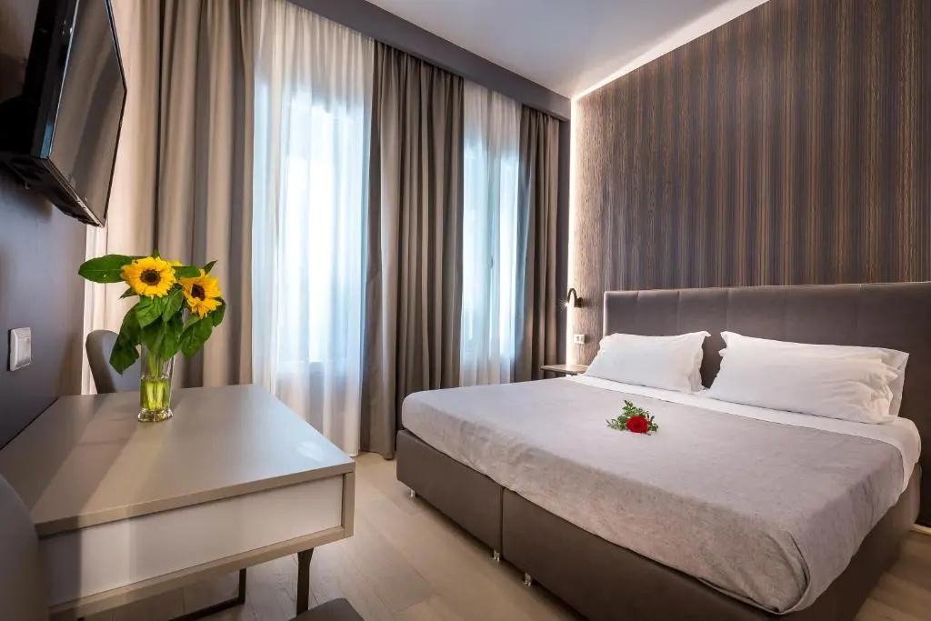 Economy room