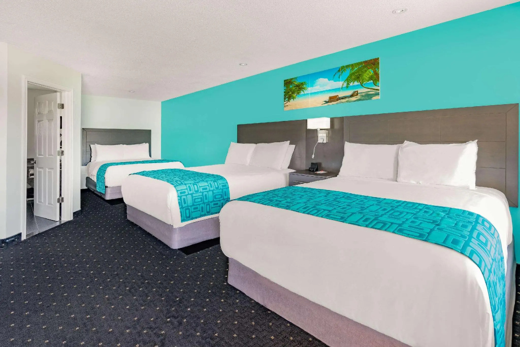 Sextuple Suite