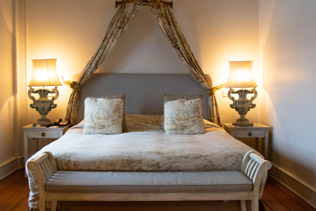 Divan Çukurhan by null