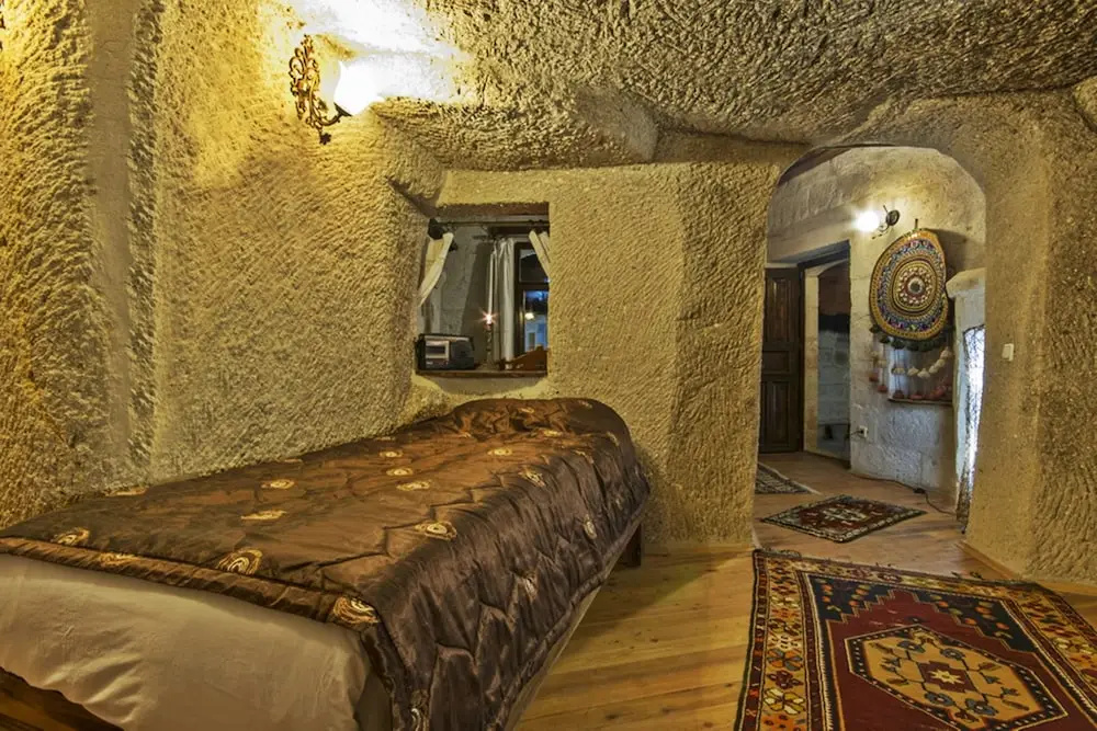 Antique Terrace Suites — 4