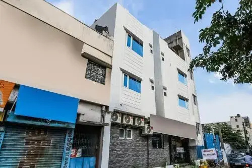 The Elite Inn by OYO Rooms