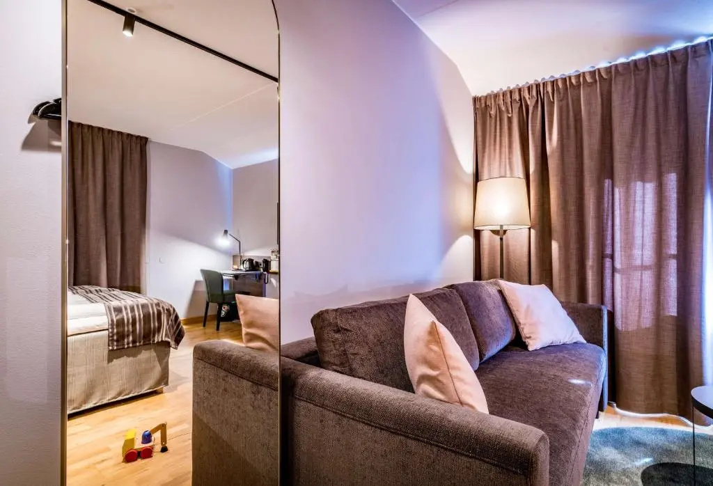 Standard Quadruple Family room